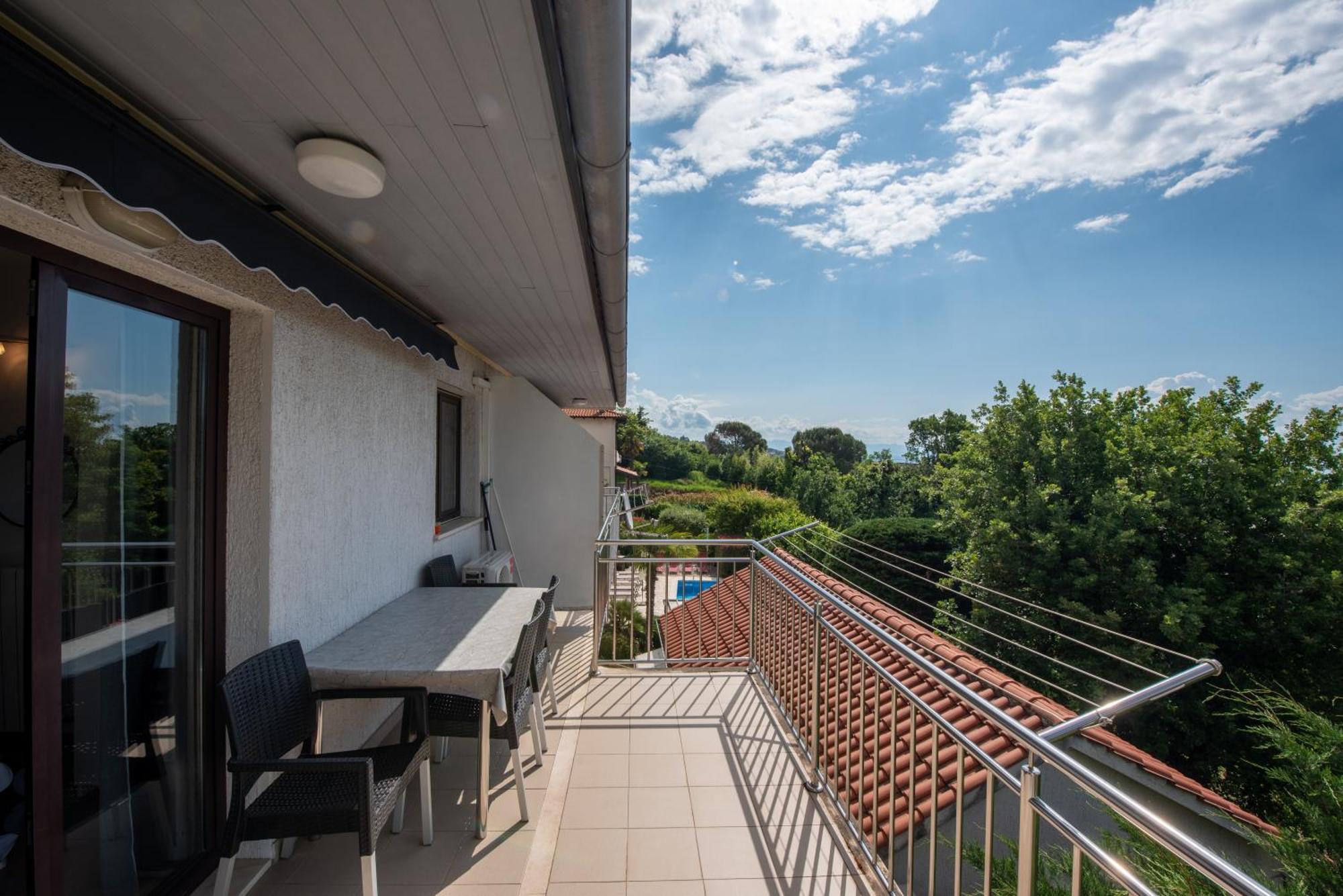 Apartments Dorijan With Pool Matulji Pokoj fotografie